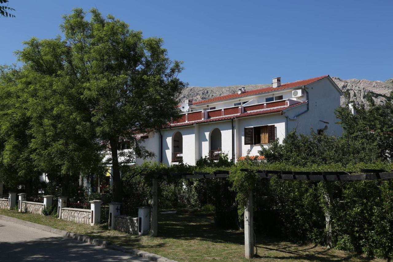 Apartments Fam Tomasic Baška Eksteriør bilde